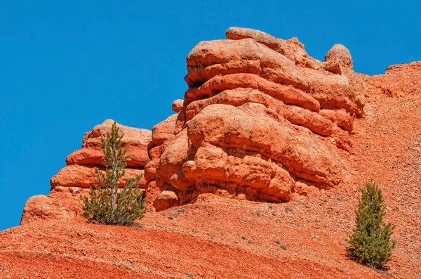 Szikla kialakulása és a kék ég a Red Canyon a Utah Canyon Country. Usa — Stock Fotó