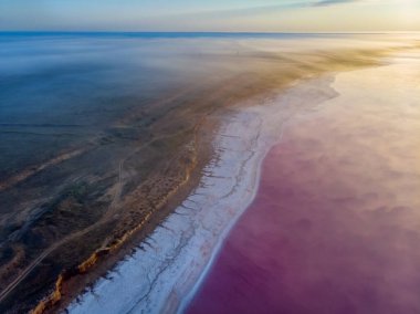 Lemurian pembe tuz gölü, Ukrayna. Hava görünümü