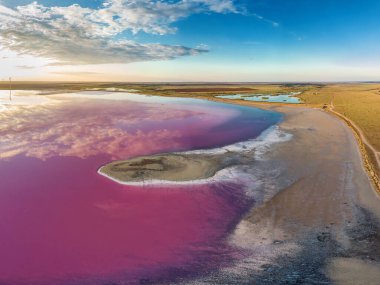 Lemurian pembe tuz gölü, Ukrayna. Hava görünümü