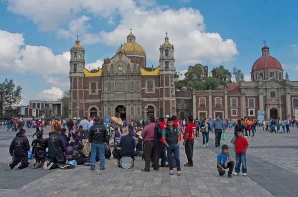 Ciudad México México Diciembre 2016 Peregrinos Celebran Día Virgen Guadalupe — Foto de Stock