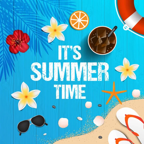 Yaz saati arka plan. Üstten görünüm deniz kabuklarını, güneş gözlüğü, taze kokteyl, flip flop, portakal dilim, flowe ve deniz Ahşap dokusu üzerinde kum. Vektör çizim.