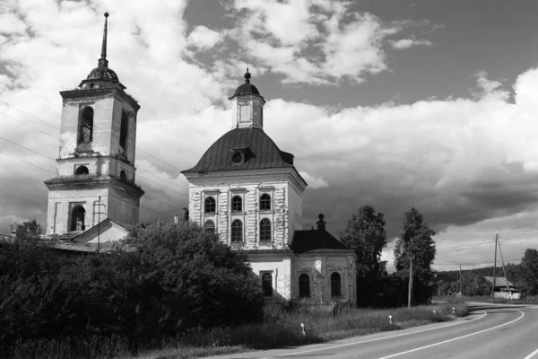 Gamla Förstörda Kristna Ortodoxa Kyrkan — Stockfoto