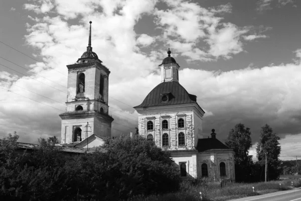 Παλιά Κατεστραμμένη Χριστιανική Ορθόδοξη Εκκλησία — Φωτογραφία Αρχείου