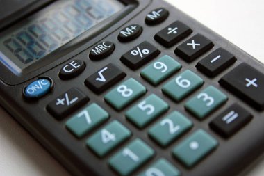 Finans ve kar hesaplamak için hesap makinesi
