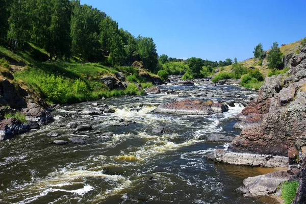 Stenblock Fjällflod — Stockfoto