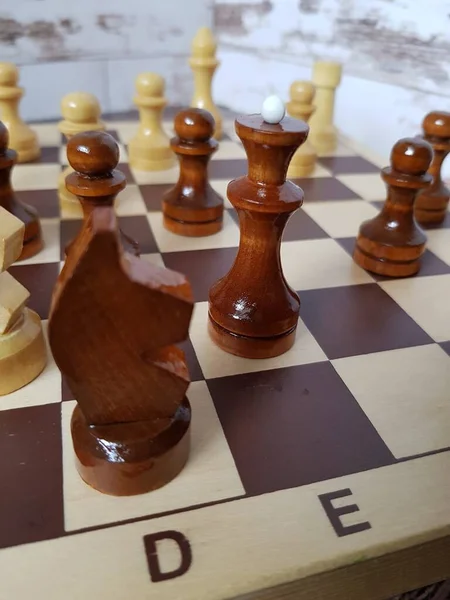 Деревянные Шахматы Шахматной Доске — стоковое фото