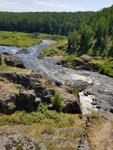 Large Stones Lie Mountain River — Stock Photo, Image