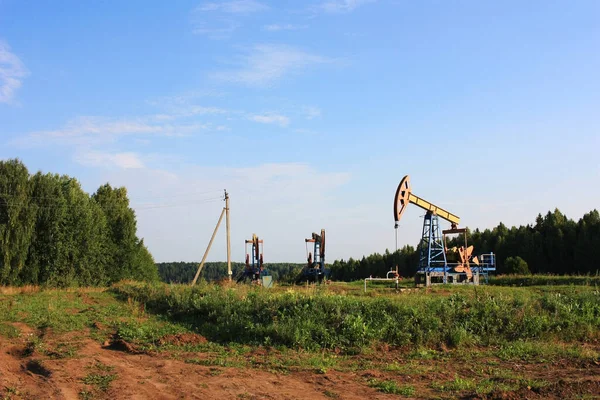 Gas Pumping Unit Extracts Gas Underground — Stock Photo, Image