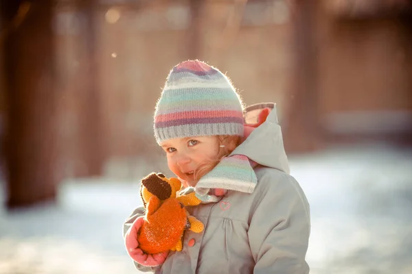 Winter Walk Small Pretty Ruddy Girl Child Plays Soft Toy — Stock Photo, Image