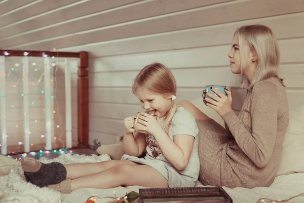 Cozy Photo Session Two Beautiful Happy Sisters Wooden House Style — Stock Photo, Image