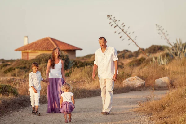 Happy Nice Family Walks Road Dawn — Stock Photo, Image