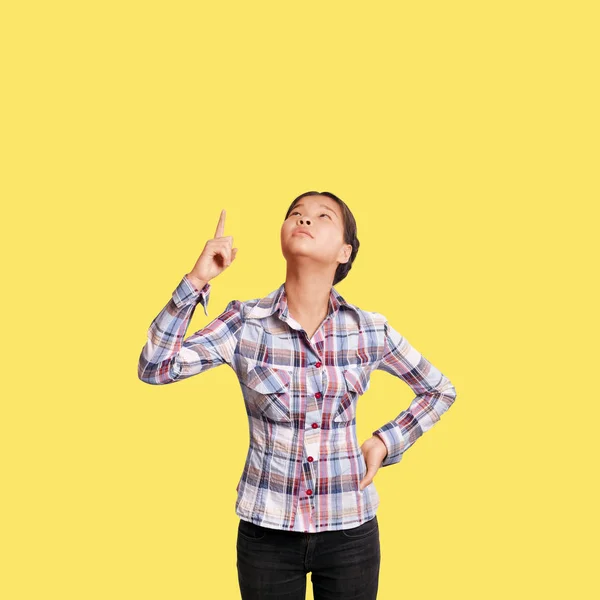 Asian Girl Have Got Idea Looking — Stock Photo, Image