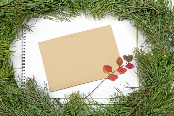 Cartão Felicitações Natal Ramo Abeto Decoração Prancha Árvore Natal Fundo — Fotografia de Stock