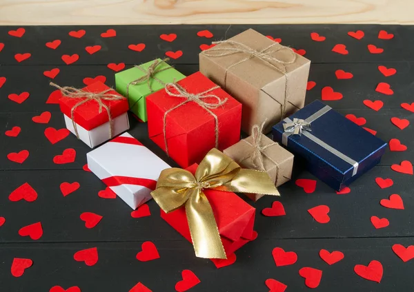 Cajas Regalo Mesa Madera Imagen Regalo Adecuada Para San Valentín — Foto de Stock