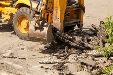 Traktör Asfalt Söküp