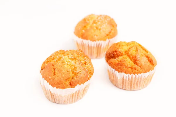 Beyaz zemin üzerine lor pastası