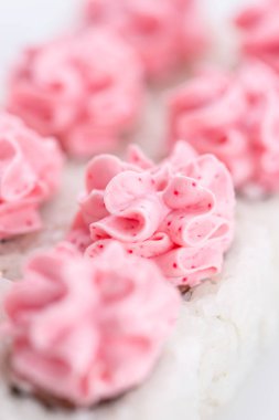 Japon Gıda Restoran, sushi maki gunkan rulo levha veya plakalı ayarlayın. Sushi seti ve kompozisyon