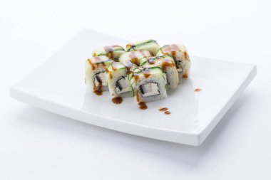 Japon Gıda Restoran, sushi maki gunkan rulo levha veya plakalı ayarlayın. Sushi seti ve kompozisyon