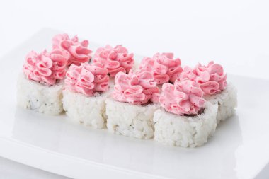 Japon Gıda Restoran, sushi maki gunkan rulo levha veya plakalı ayarlayın. Sushi seti ve kompozisyon