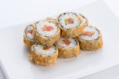 Japon Gıda Restoran, sushi maki gunkan rulo levha veya plakalı ayarlayın. Sushi seti ve kompozisyon