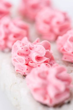 Japon Gıda Restoran, sushi maki gunkan rulo levha veya plakalı ayarlayın. Sushi seti ve kompozisyon