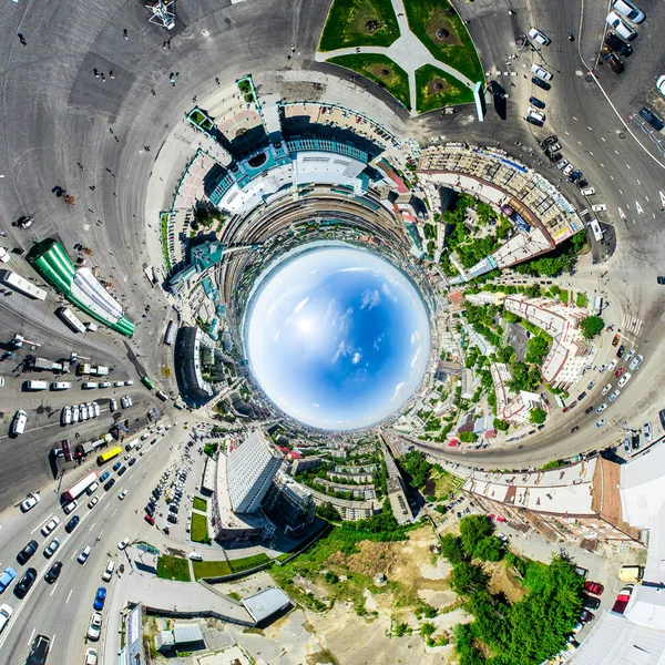 Flygstadens utsikt. Stadslandskap. Kopparskott. Panoramabild. — Stockfoto