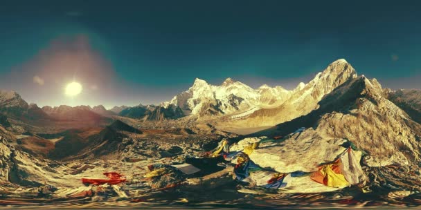 360 vr panoramautsikt över solnedgången över Kala Patthar. Mount Everest och Khumbu dalen, Nepal i Himalaya. Gorak Shep Ordförande — Stockvideo