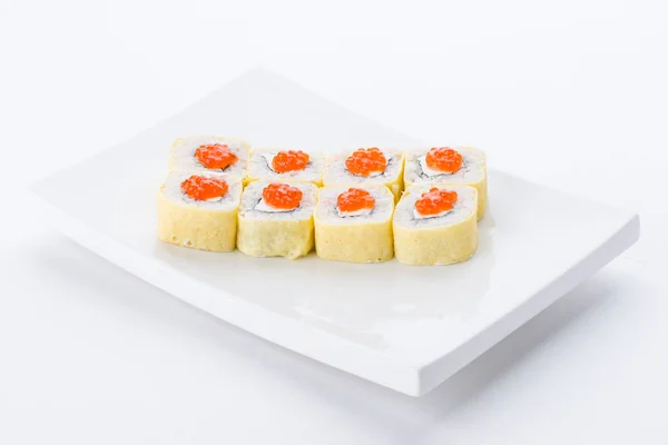 Japońskie jedzenie restauracja, sushi maki gunkan roll plate lub talerz ustawiony. Zestaw Sushi i skład — Zdjęcie stockowe