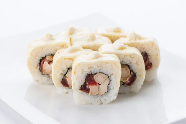 Restaurante de comida japonesa, prato de sushi maki gunkan roll ou platter set. Conjunto de sushi e composição — Fotografia de Stock