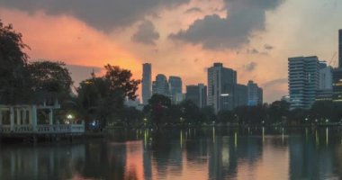 Lumpini Parkı, Bangkok, Tayland. Aralık 2018