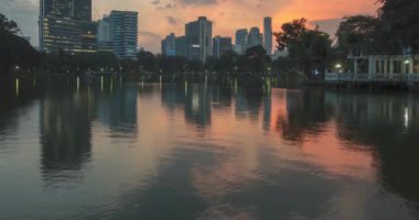 Lumpini Parkı, Bangkok, Tayland. Aralık 2018