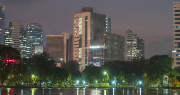 Lumpini Park, Bangkok, Thailand. DEZ 2018 — Stockvideo