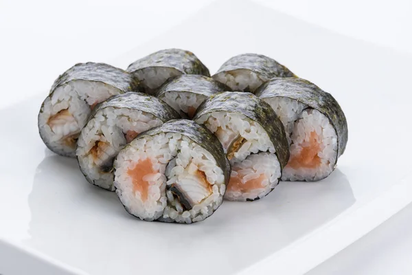 Ristorante giapponese, piatto o piatto di sushi maki gunkan roll. Set e composizione di sushi — Foto Stock