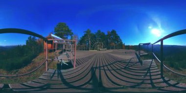 4k Sonbahar zaman bir güzel dağ sahnenin 360 Vr sanal gerçeklik. Vahşi Rus dağlar.