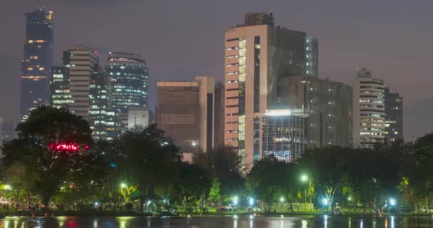 Lumpini Park, Bangkok, Thailand. Dec 2018 — Stockvideo