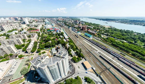 道路、住宅や建物と空中都市の景色. — ストック写真