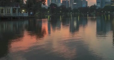 Lumpini Parkı, Bangkok, Tayland. Aralık 2018