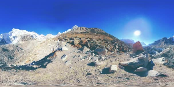 360 vr of the Everest Base camp at Khumbu glacier. Khumbu valley, Sagarmatha national park, Nepal of the Himalayas. EBC track route near Gorak Shep. — Stock Video