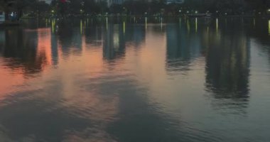 Lumpini Parkı, Bangkok, Tayland. Aralık 2018