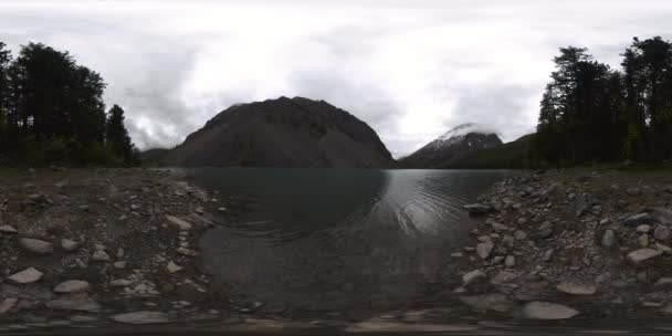 Mountain lake 360 vr at the summer or autumn time. Wild nature and rural mount valley. Green forest of pine trees and fast clouds on sky. — Stock Video