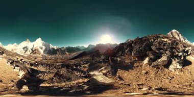 Kala Patthar üzerinde 360 vr panoramik gün batımı manzarası. Everest Dağı ve Khumbu Vadisi, Himalayalar 'ın Nepal' i. Gorak Shep