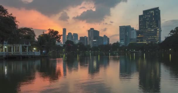 Lumpini Park, Bangkok, Tajlandia. grudzień 2018 — Wideo stockowe