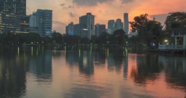 Lumpini Parkı, Bangkok, Tayland. Aralık 2018
