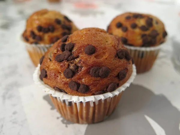 Läckra Fullkorn Muffins Med Bitar Choklad — Stockfoto