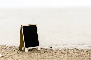 metin etiketlerini boş yazı tahtası