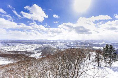Halat yolundan kışın havadan görünümü, Hokkaido, Japonya