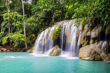 Erawan Şelalesi Ulusal Parkı Kanjanaburi Tayland