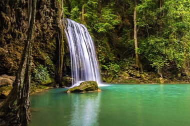 Erawan Şelalesi Ulusal Parkı Kanjanaburi Tayland