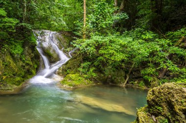 Erawan Şelalesi Ulusal Parkı Kanjanaburi Tayland