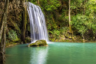 Erawan Şelalesi Ulusal Parkı Kanjanaburi Tayland